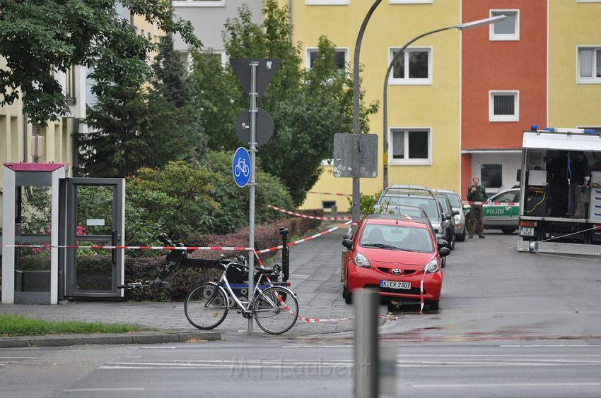 Kofferbombe entschaerft Koeln Graeffstr Subbelratherstr P062.JPG